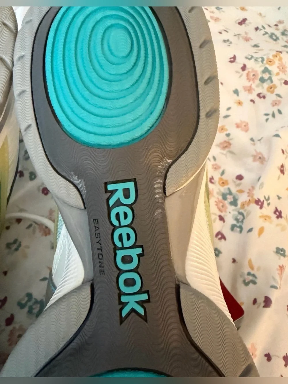 Reebok Easytone Women’s Sneakers